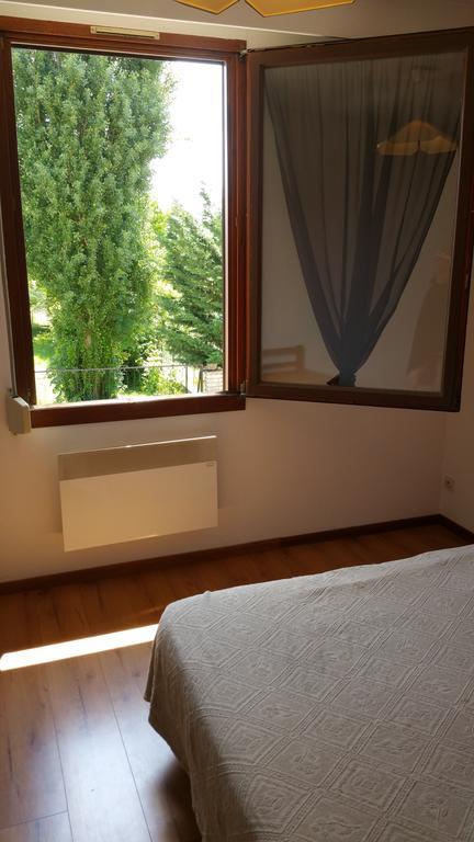 فندق لو مادجو Montliot-et-Courcelles الغرفة الصورة